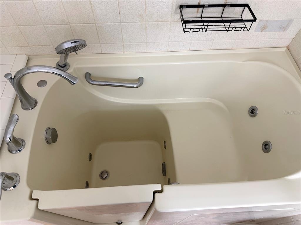 2383 Netherlands Drive - Photo 10