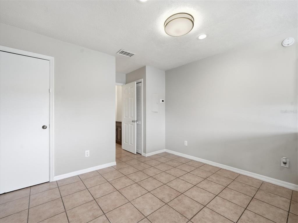15314 E Pond Woods Drive - Photo 12