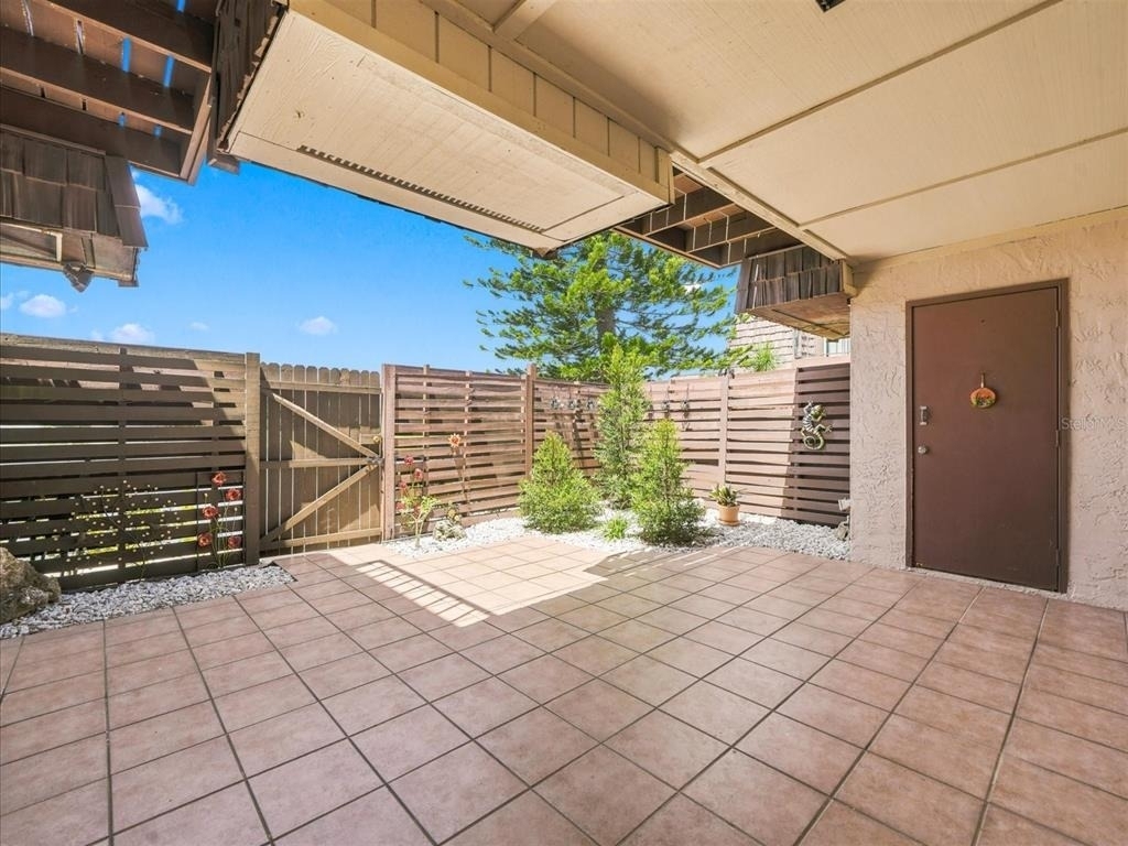 15314 E Pond Woods Drive - Photo 2