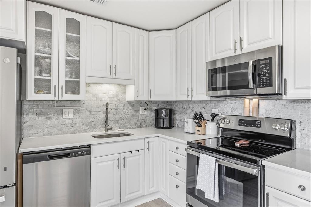 3913 W Wallace Avenue - Photo 8