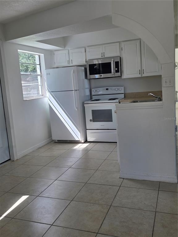 294 Valencia Avenue - Photo 3