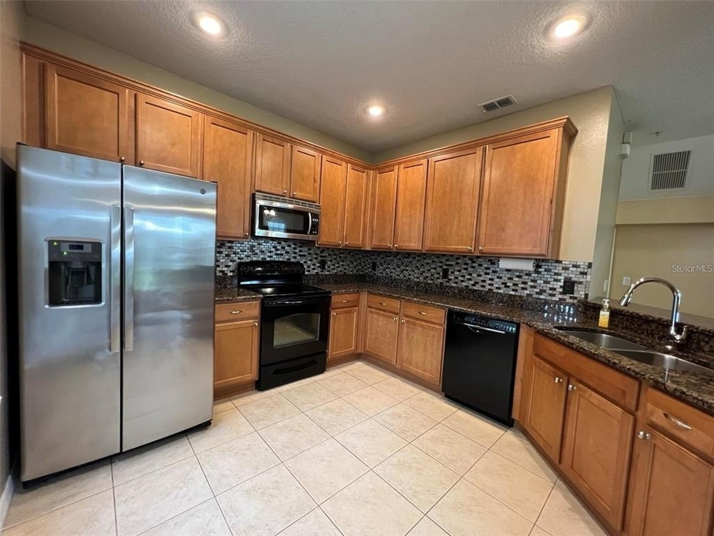 562 Climbing Ivy Court - Photo 6
