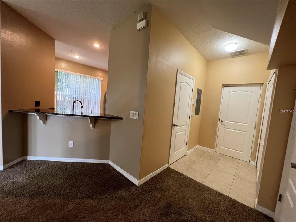 562 Climbing Ivy Court - Photo 4