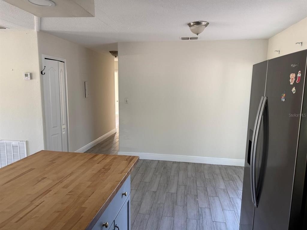 323 New Meadows Court - Photo 5