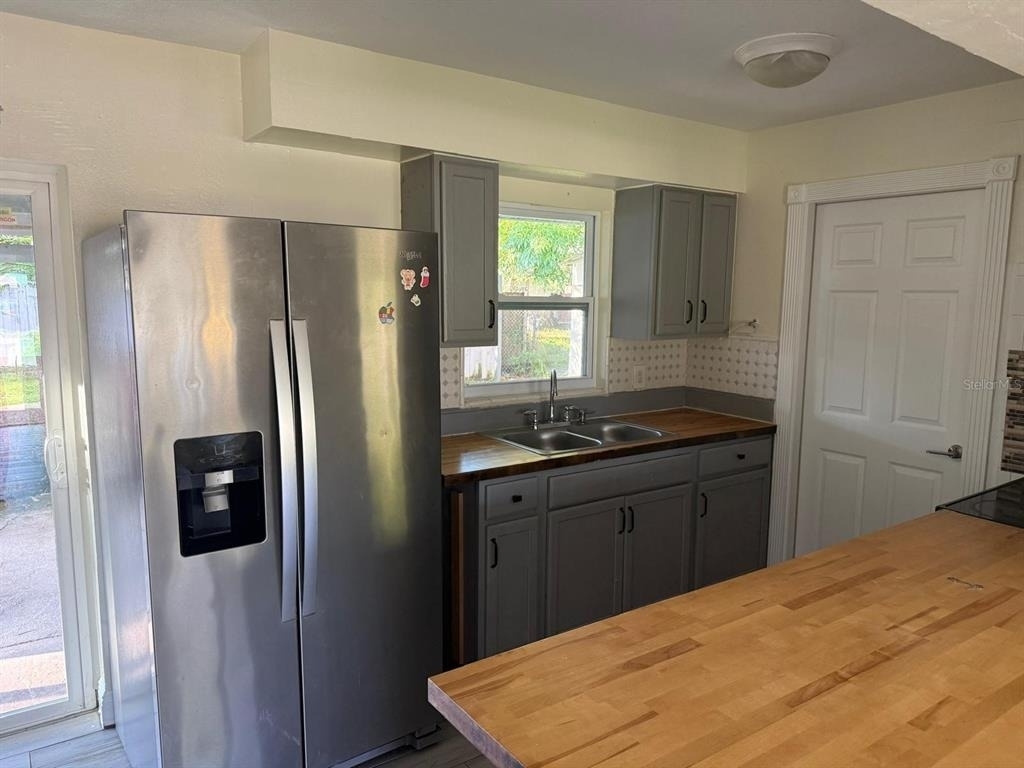323 New Meadows Court - Photo 3
