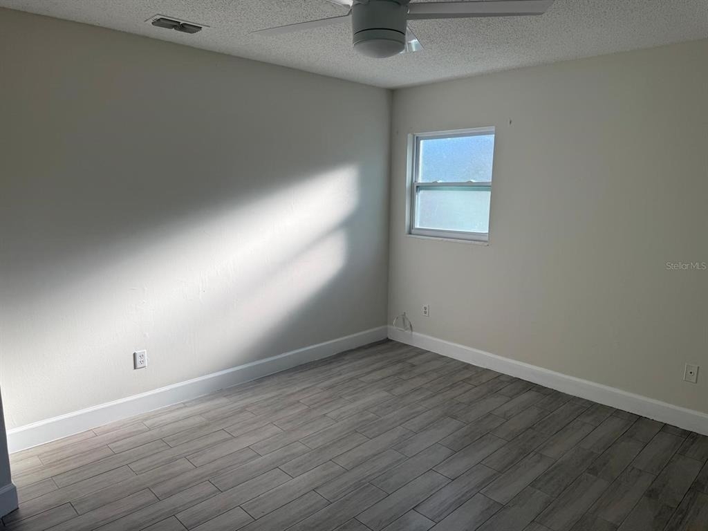 323 New Meadows Court - Photo 9