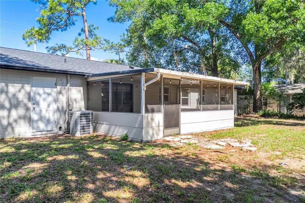 2201 Camellia Drive - Photo 3