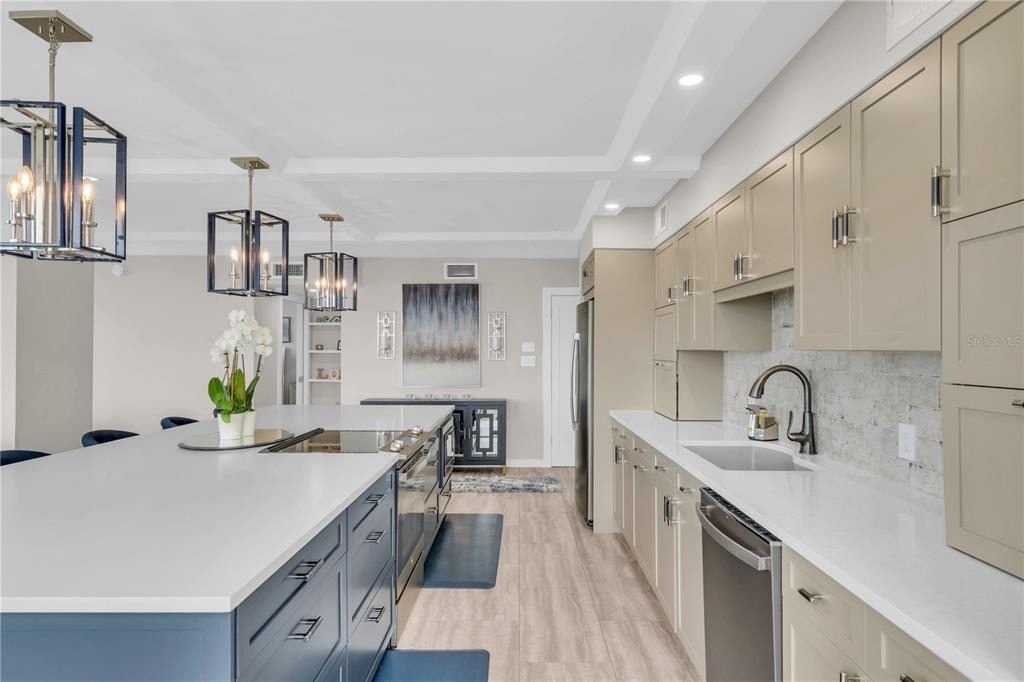 707 S Gulfstream Avenue - Photo 5