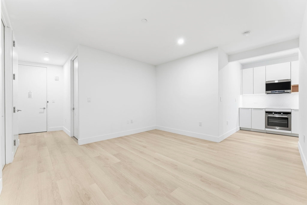 55 Broad Street - Photo 1