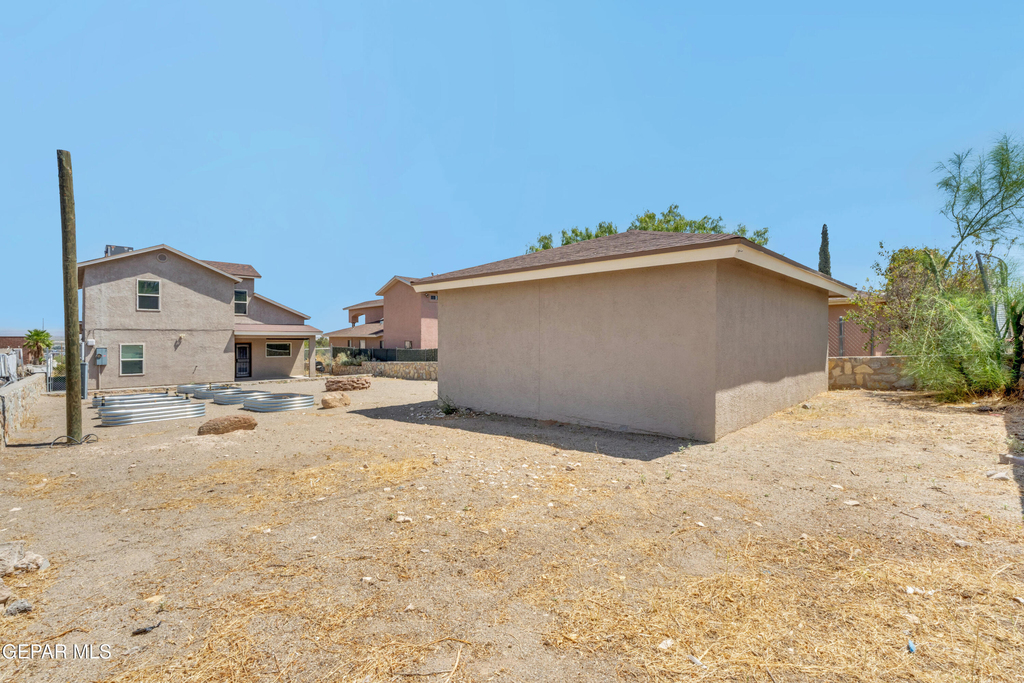 8601 Polaris Street - Photo 33