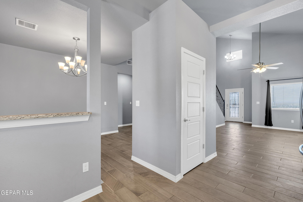 8601 Polaris Street - Photo 9