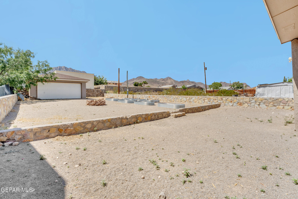 8601 Polaris Street - Photo 30