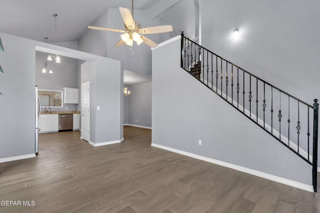 8601 Polaris Street - Photo 5