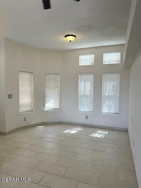 1409 Luz De Camino Way - Photo 18