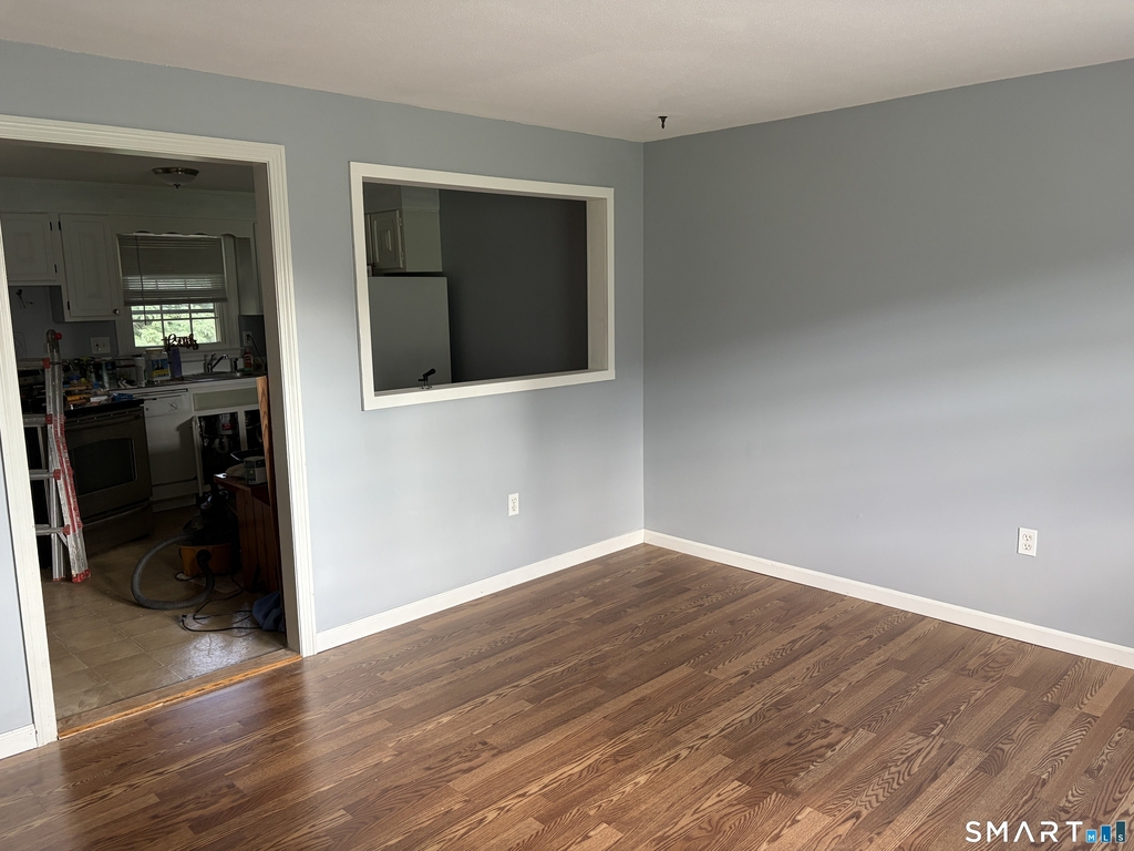 201 Regan Road - Photo 4