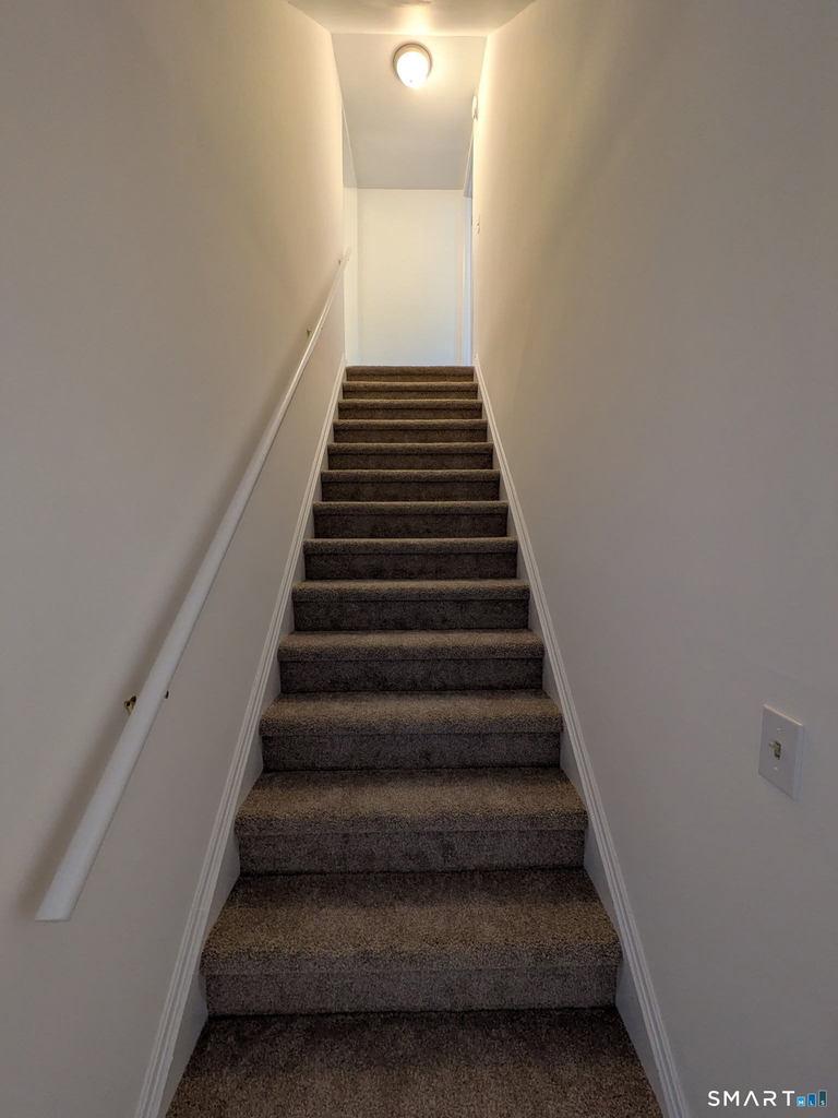 61 Dover Court - Photo 13