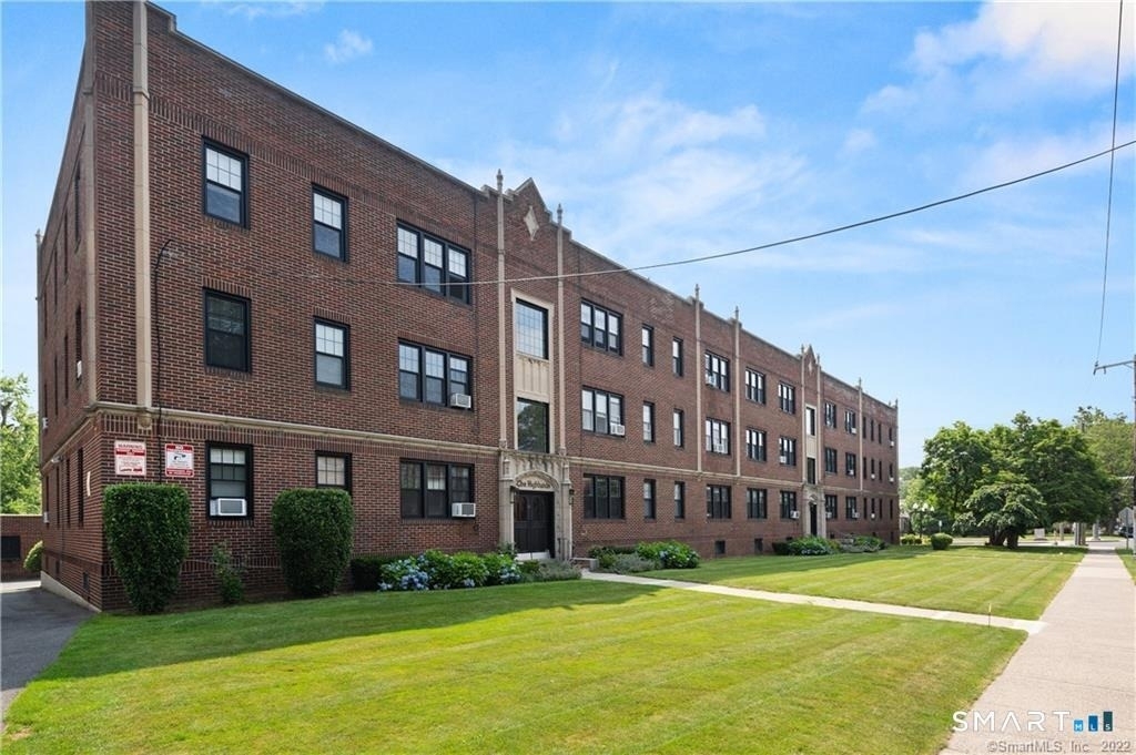 4 Highland Street - Photo 1