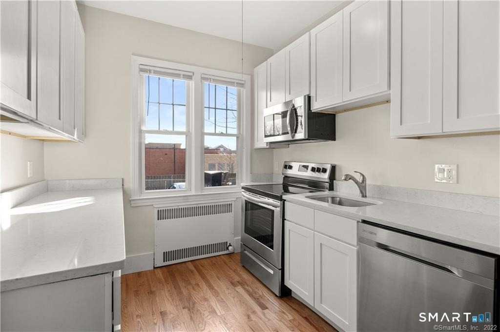 4 Highland Street - Photo 12