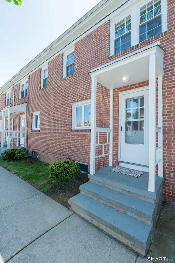 1160-1164 Whitney Avenue - Photo 1