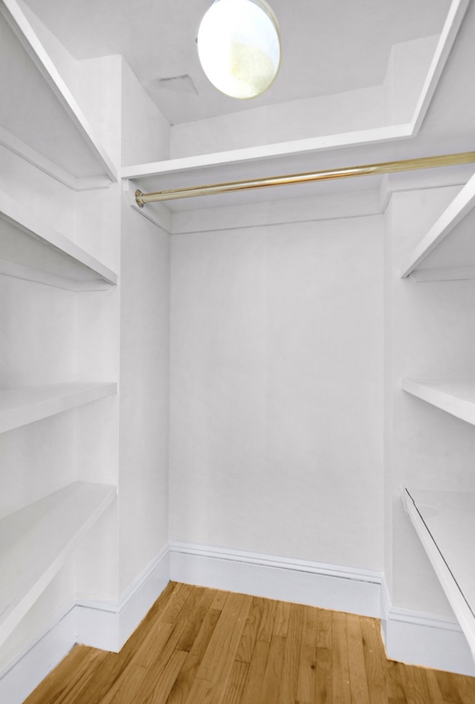143 East 57th Street, New York, NY 10022 - Photo 7