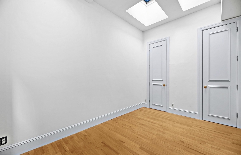 143 East 57th Street, New York, NY 10022 - Photo 6