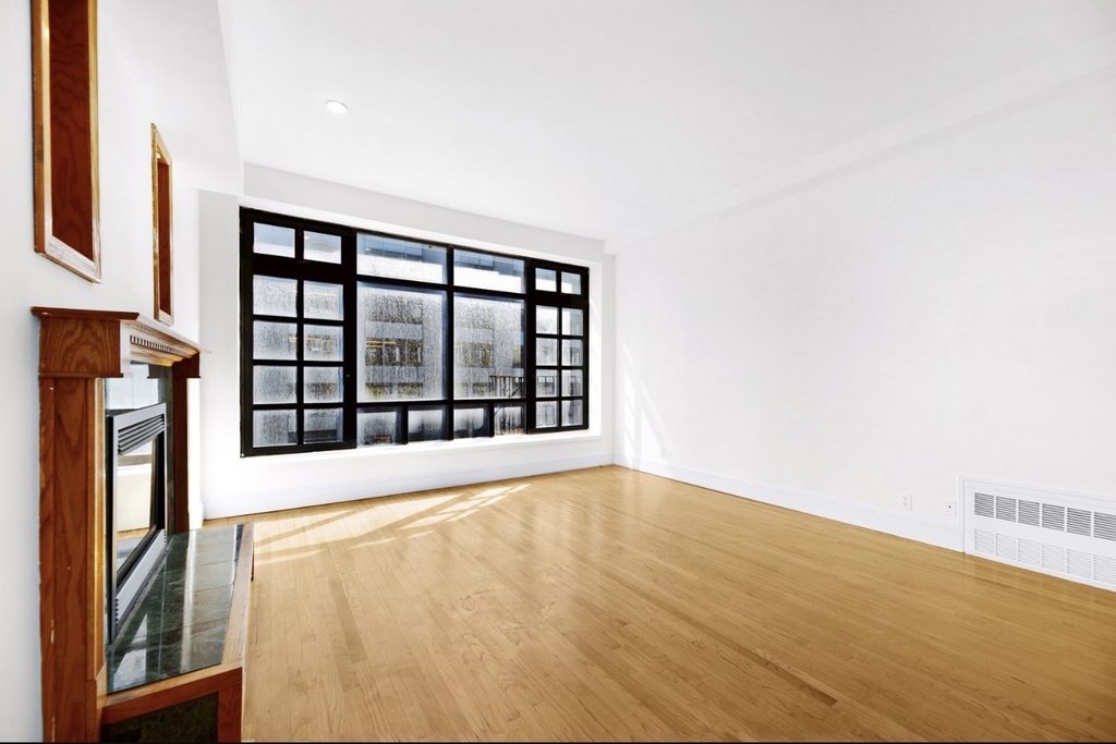143 East 57th Street, New York, NY 10022 - Photo 0