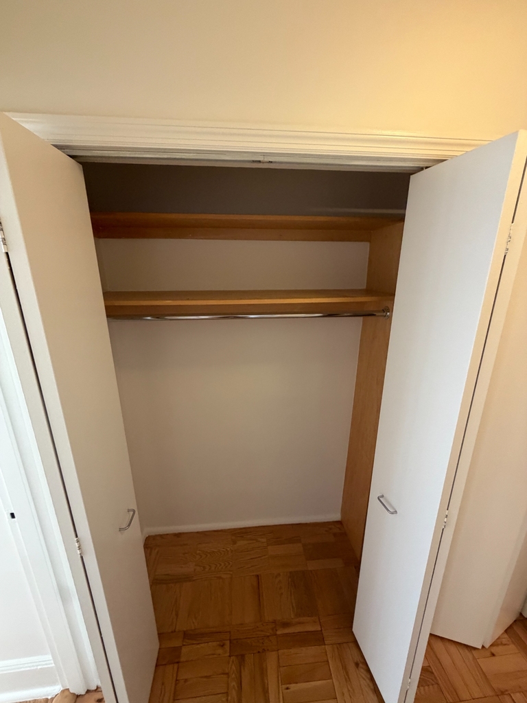 East 79th Street - Photo 12