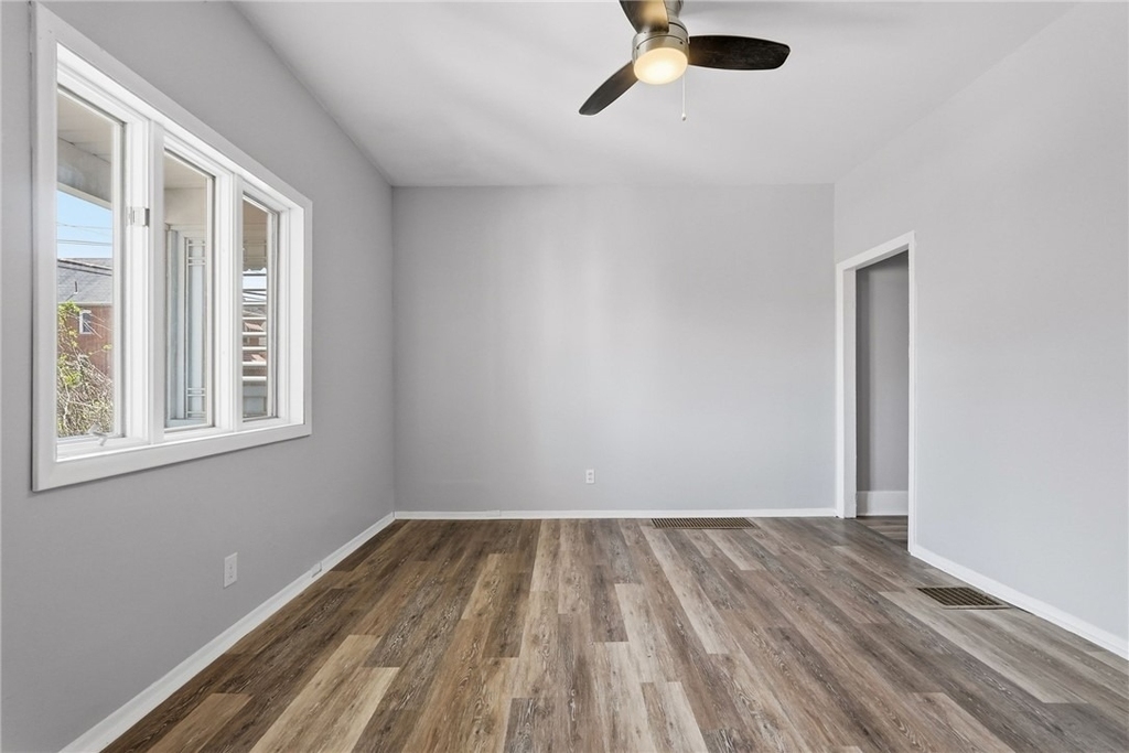 410 W 8th Ave - Photo 8