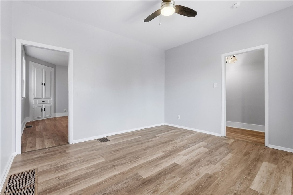 410 W 8th Ave - Photo 10