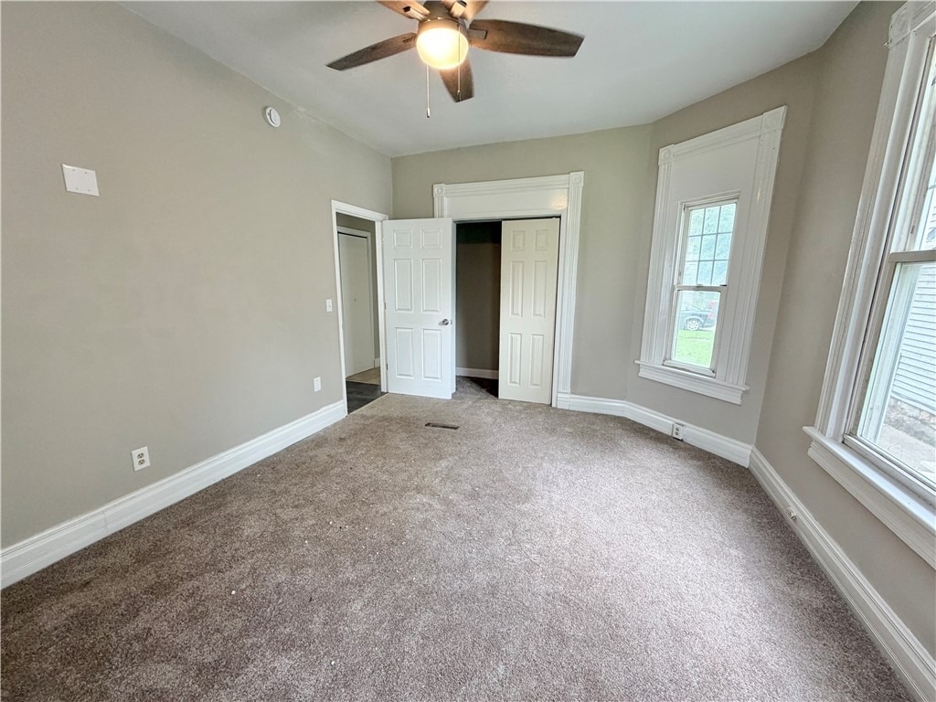 219 E Wallace Ave - Photo 11