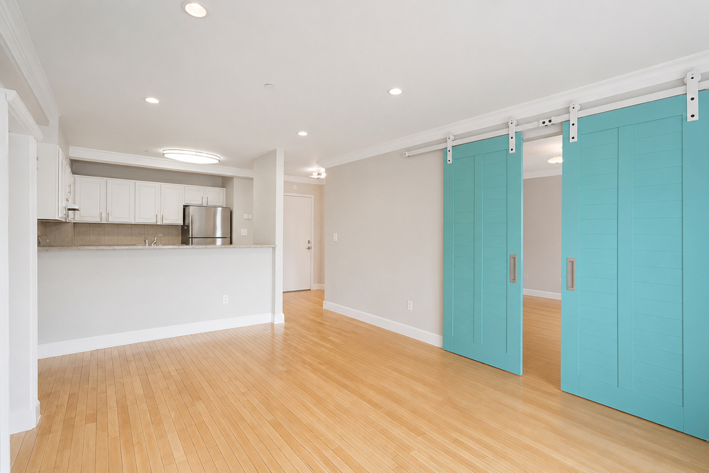 East 100th Street - Photo 0