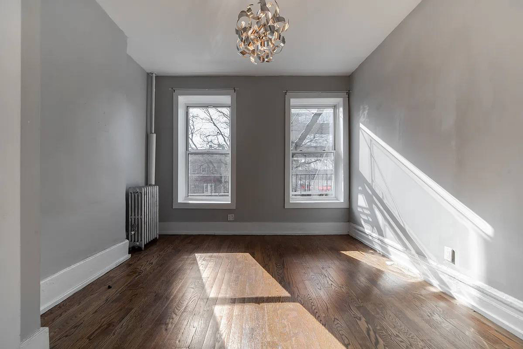 853 St Johns Place - Photo 7