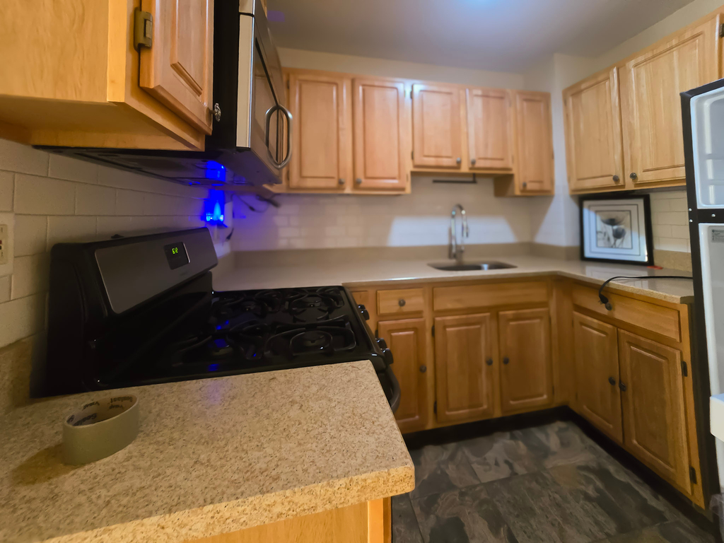 330 Hart Street - Photo 7