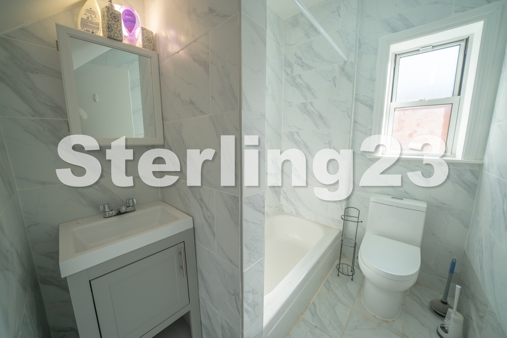27-26 14th Street - Photo 3