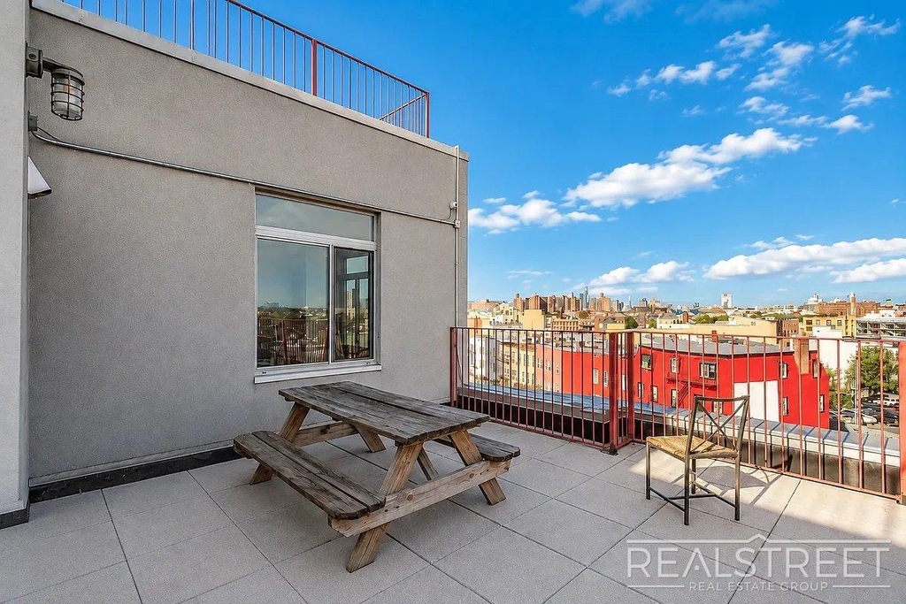 184 Noll Street - Photo 10