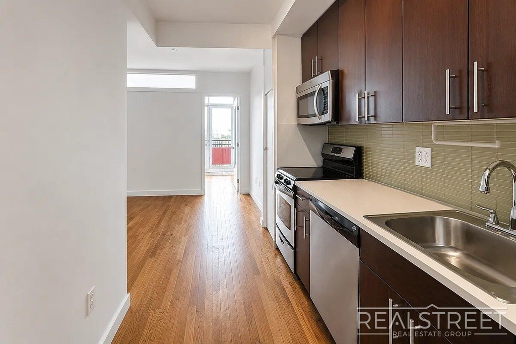 184 Noll Street - Photo 1
