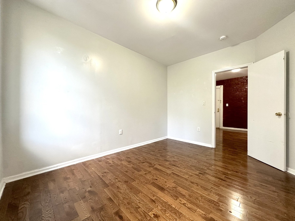 2254 5th Avenue - Photo 3