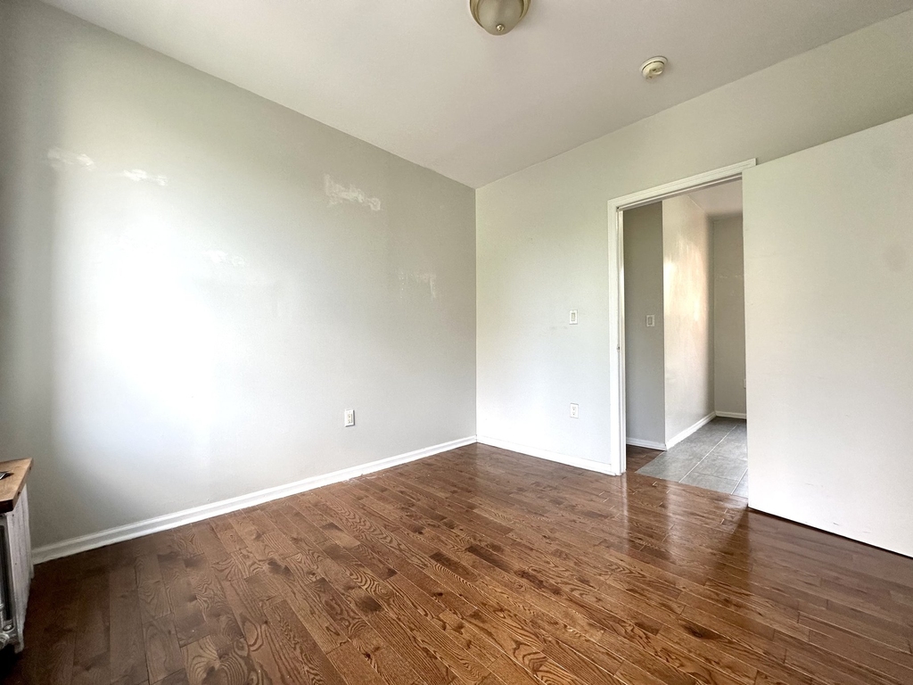 2254 5th Avenue - Photo 7