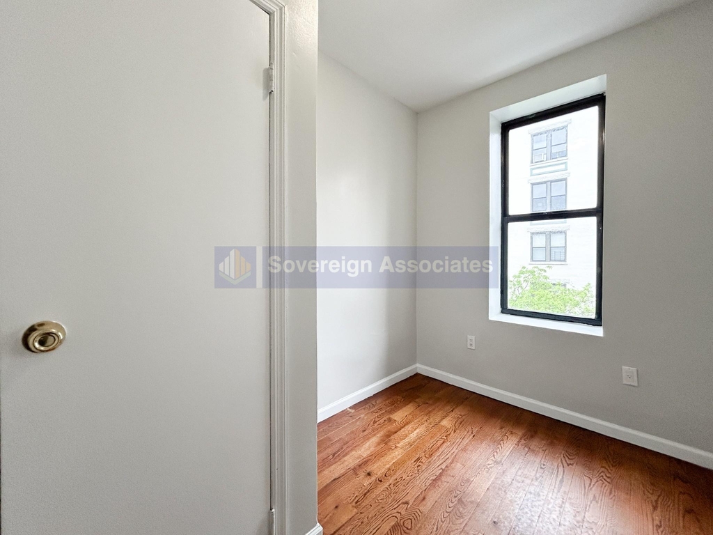 571 West 159th Street - Photo 6