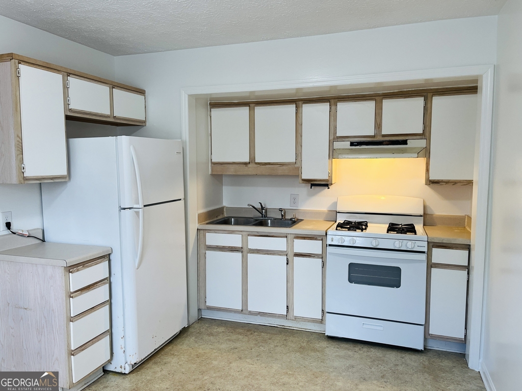 42 Robinson Street - Photo 5