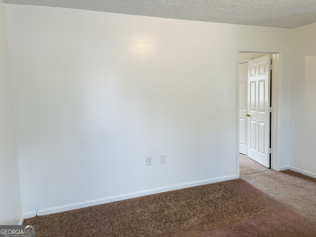 42 Robinson Street - Photo 4