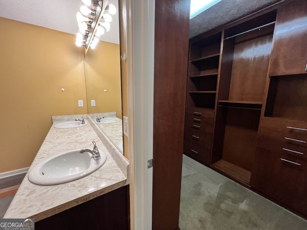 2401 Smoke Court - Photo 41