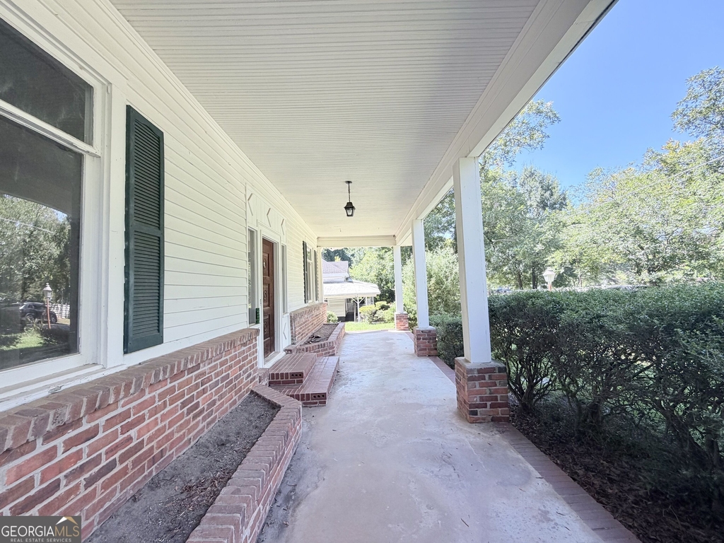 605 S Jefferson Street - Photo 1
