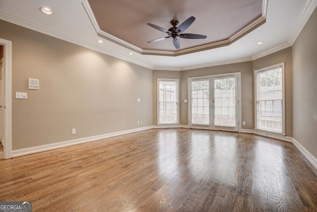 9485 Nesbit Lakes Drive - Photo 5