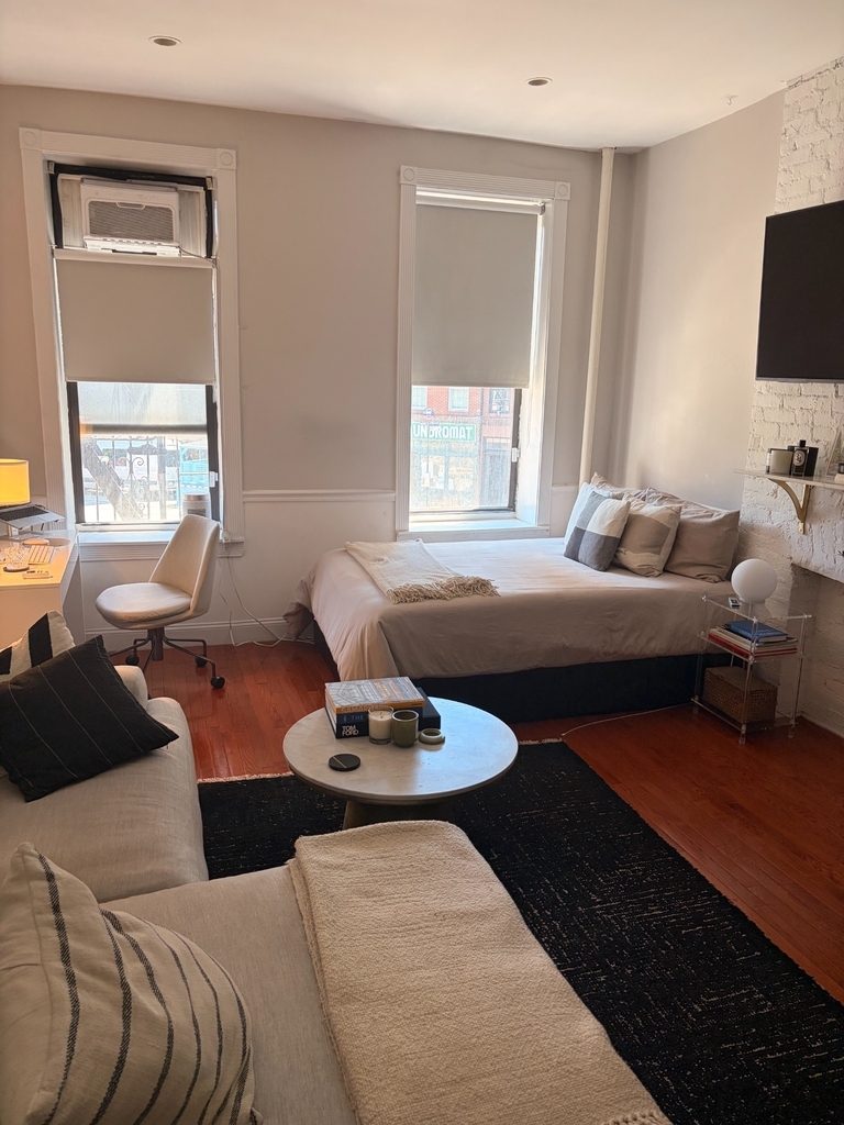 49 8th Avenue - Photo 7