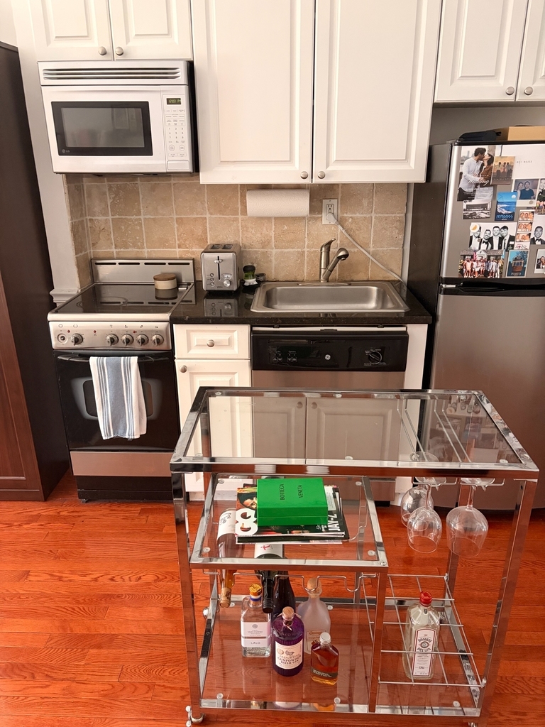49 8th Avenue - Photo 3