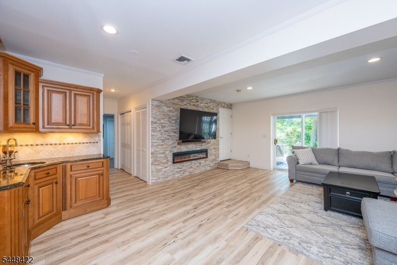 38 Oneida Ave - Photo 18