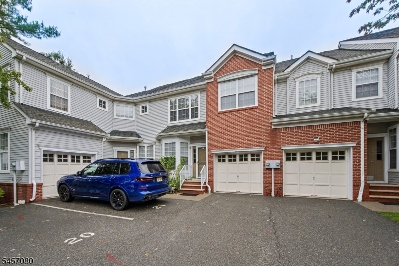 20 Gordon Cir - Photo 0