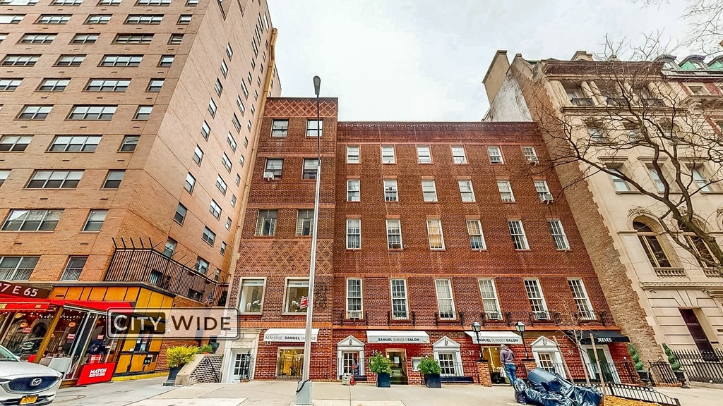 37 East 65th Street - Photo 3