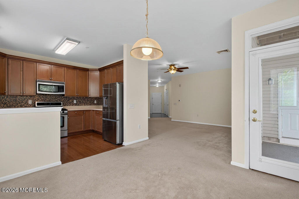 118 Sloan Court - Photo 9